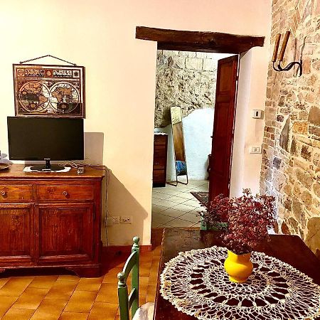 Assisi Anfiteatro Romano Εξωτερικό φωτογραφία