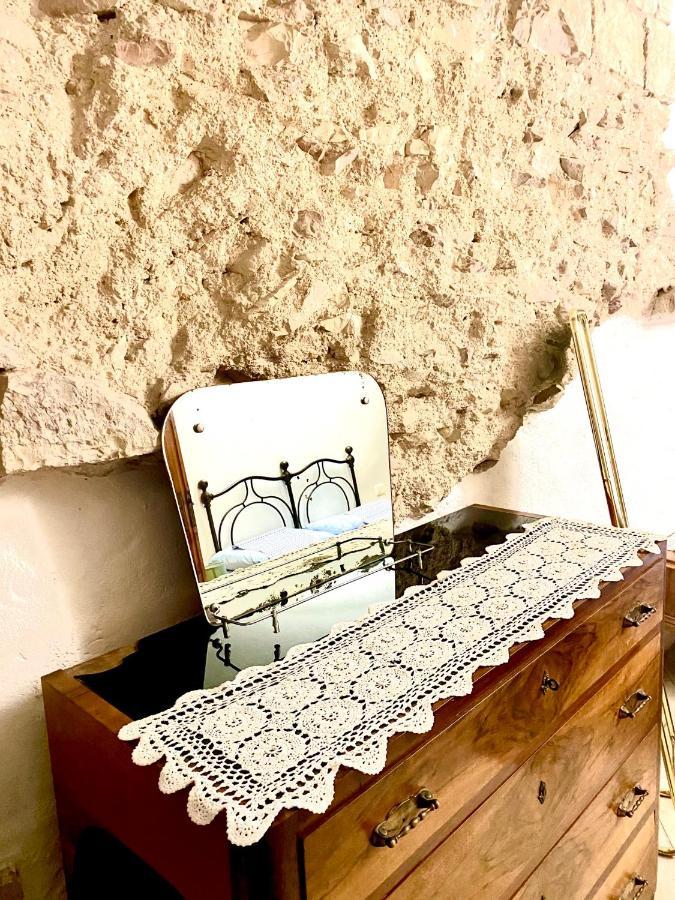 Assisi Anfiteatro Romano Εξωτερικό φωτογραφία